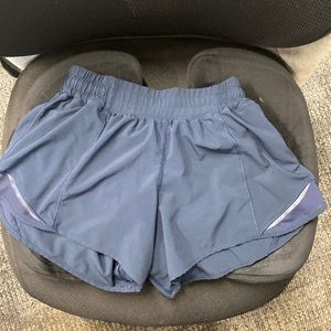 Lululemon Hotty Hot Shorts HR Size 4.